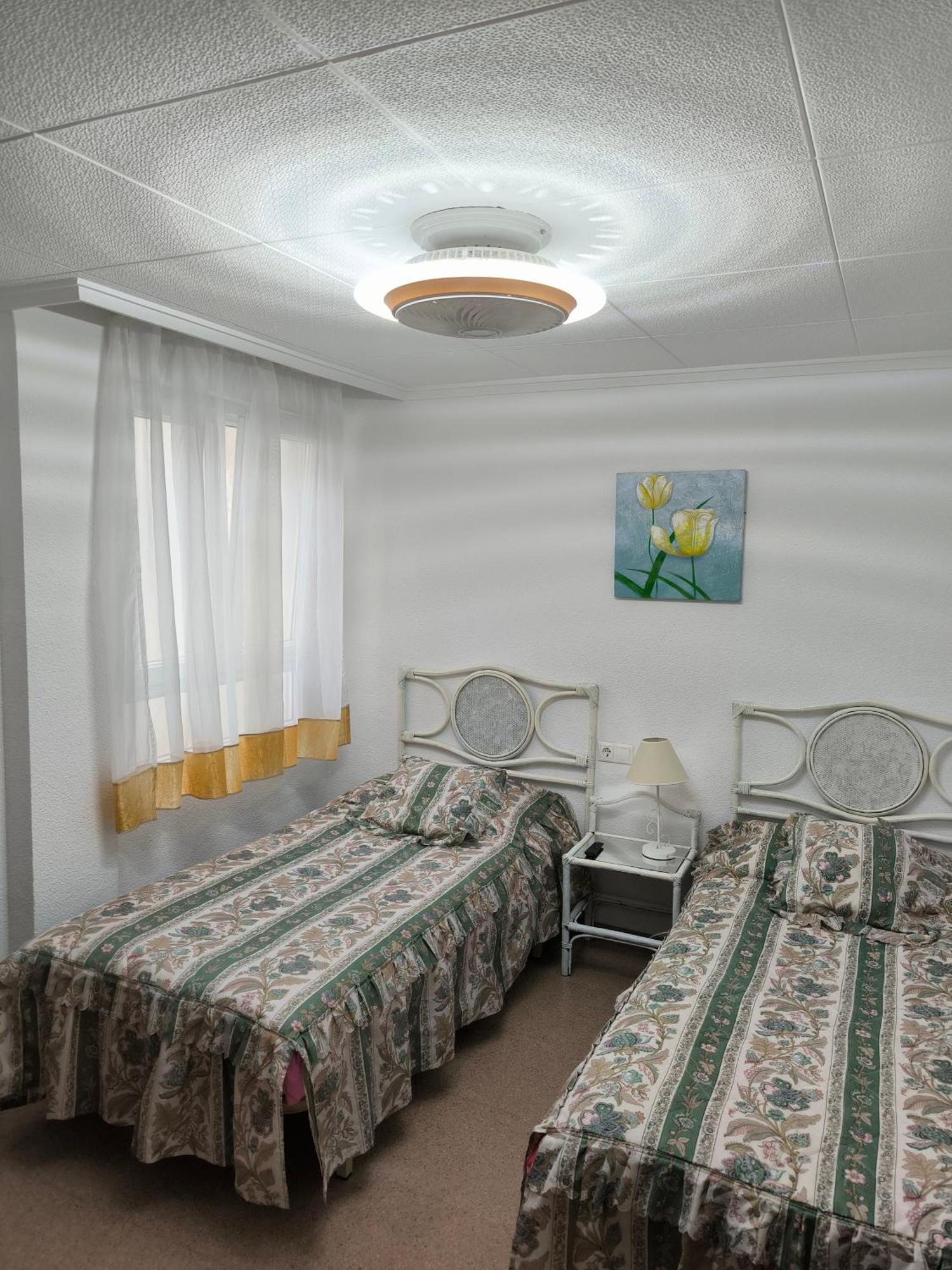 Appartamento Apartamento Con Buena Vista Torrevieja Esterno foto